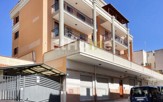 LOCALE ARTIGIANALE PER LA TUA ATTIVITA’